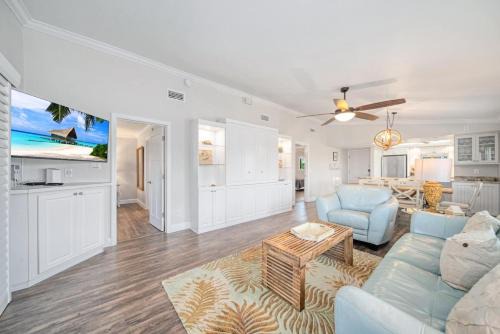 Sanibel House | Sandpiper Beach #504