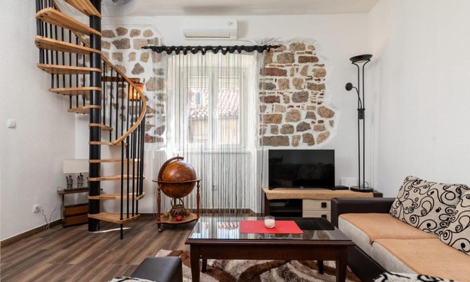 Kotor Old Town Apartment | Sandra's Old Town Apartment