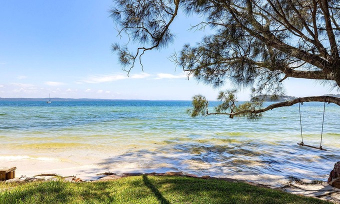 Salamander Bay House | Sandranch - 123 Foreshore Dr
