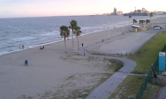 North Beach Condo | Sands of time, VIEW 180°, PEACEFUL,360° VIDEO,WIFI, CABLE, ROKU,DVDS