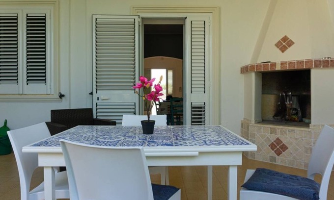Torre San Giovanni House | sandy beach house
