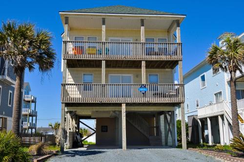 North Topsail Beach House | Sandy By The Sea