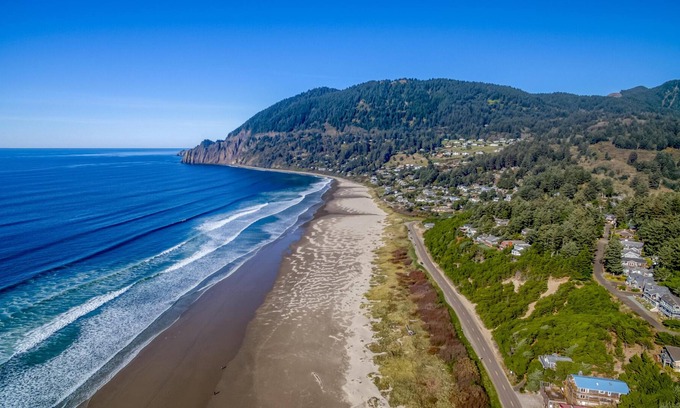 Neahkahnie Beach House | Sandy Feet