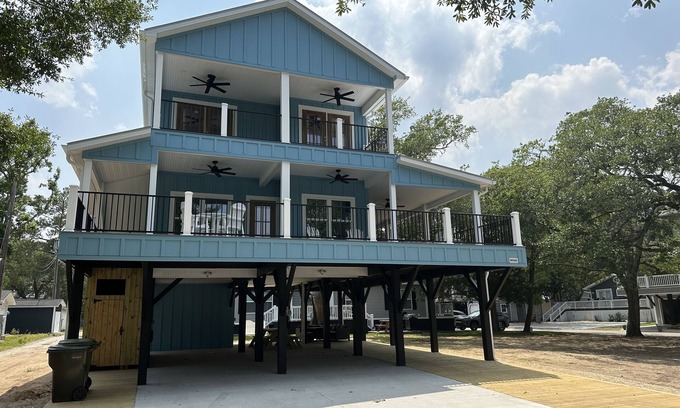 Myrtle Beach House | SANDY PEARL, NEW 2023 BUILD, in Ocean Lakes, 5 Bdr 4.5 Ba
