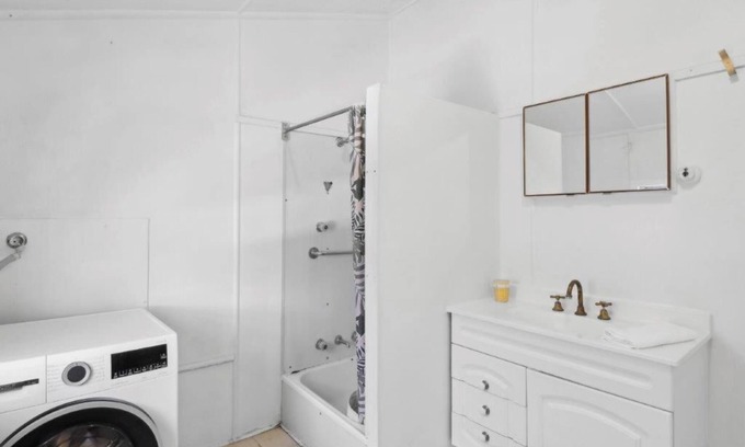 Sawtell House | Sandy Toes - Dog friendly family Beach house