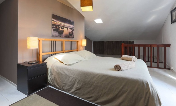 Baleal House | Sandycamps Surfhouse Double Deluxe bedroom
