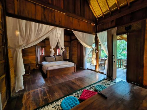 Abiansemal Cabin | Sangeh Lodge
