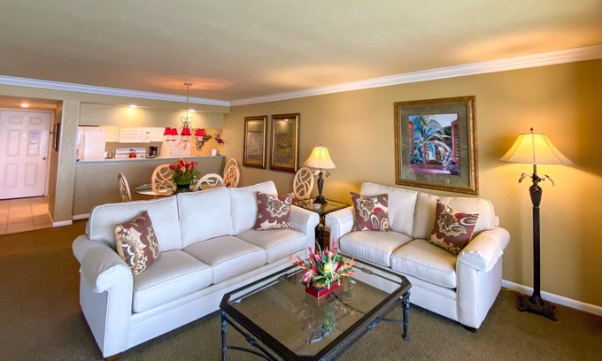 Punta Rassa Condo | Sanibel Harbour Resort Harbour Tower 716: Private beach, heated pool, and grill