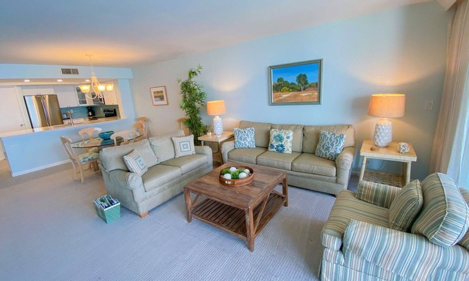 Punta Rassa Condo | Sanibel Harbour Resort Bay View Tower 433: Renovated condo with gorgeous sunset views