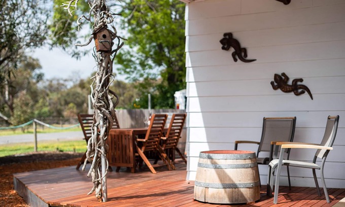 Aldinga Beach House | Sanibonani ~ Aldinga Beach - A front row seat to the Aldinga Scrub Conservation Park