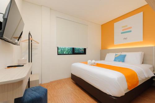 Bogor Timur Hotel | Sans Hotel Tajur Bogor