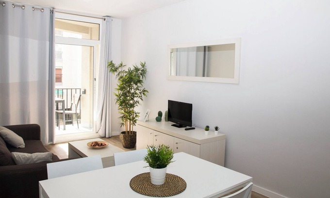 El Camp de l'Arpa del Clot Apartment | Sant Jordi Apartments Sagrada Familia
