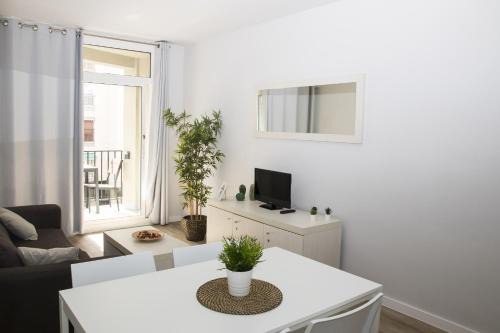El Camp de l'Arpa del Clot Apartment | Sant Jordi Apartments Sagrada Familia