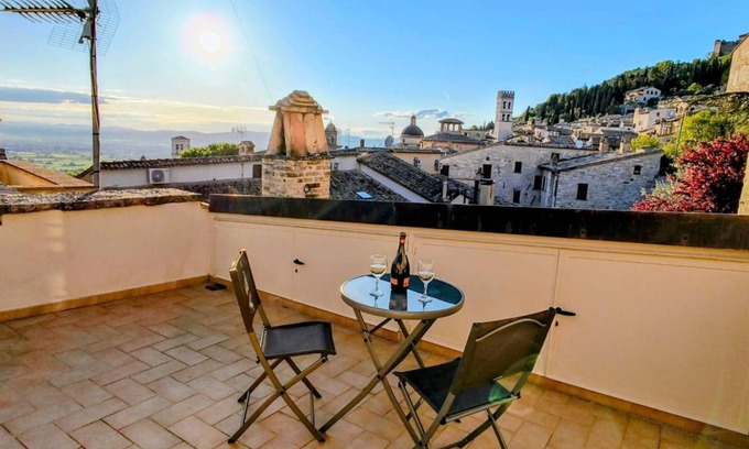 Assisi Apartment | Santa Chiara apartment with panoramic terrace