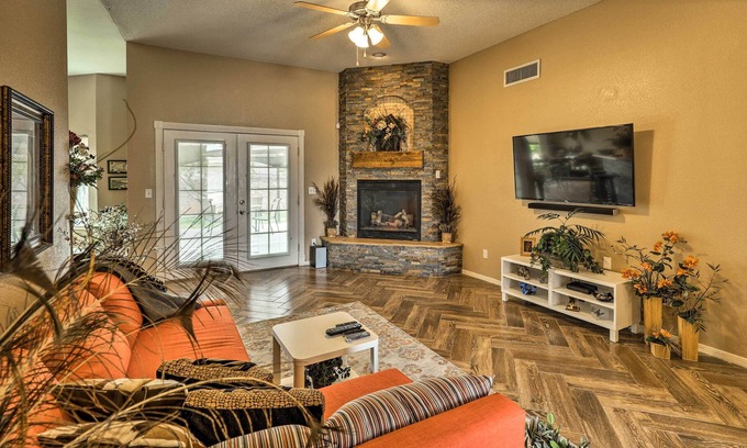 Santa Teresa House | Santa Teresa Home w/ Private Patio Mins to El Paso