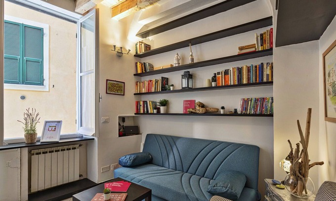 Genoa Historical Centre Apartment | Santina's House by Wonderful Italy