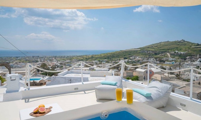 Emporio House | Santorini-treasures Rosemary villa traditional