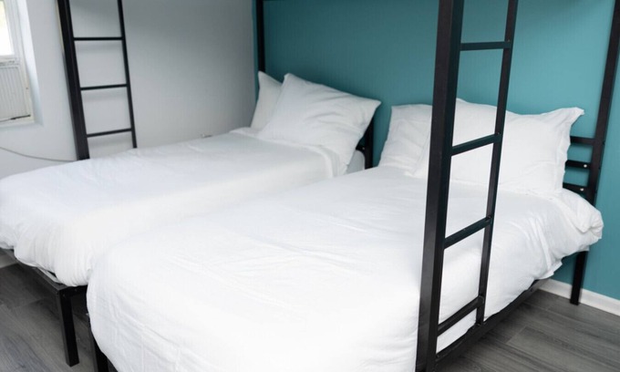 Constable Hook Apartment | Sapphire Suite | Near NYC & EWR