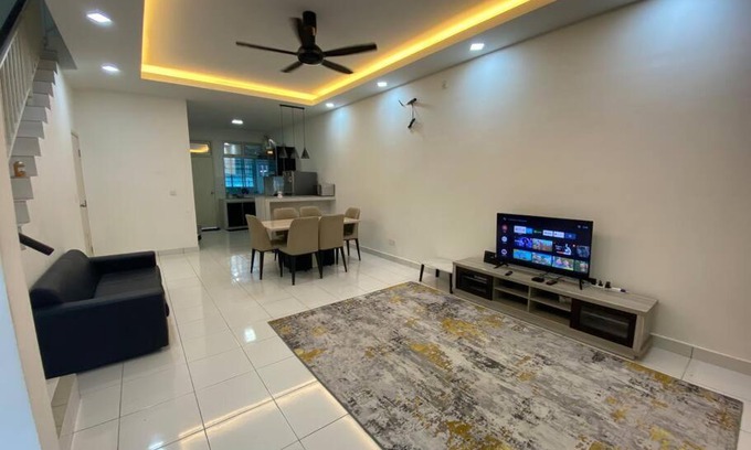 Pasir Gudang House | Sarah’s Homestay