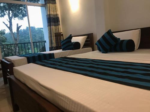 Peradeniya Hotel | Sarala Residence