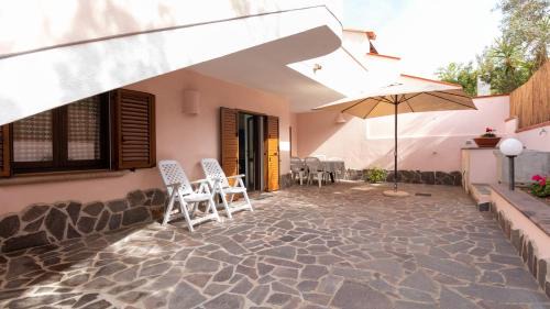 Funtana Meiga Apartment | Sardinianworld - Hibiscus House