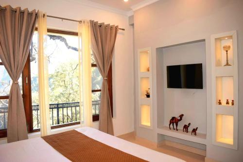 The Mall Road House | Sarins State Side 'Mistville'