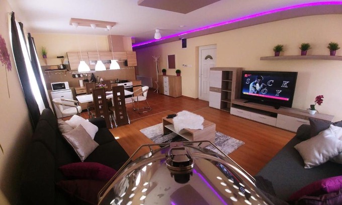 Mako Apartment | Sarok Apartmanház