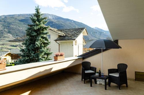 Montan-Angelin-Arensod House | Sarre Skyline Apartment - Relax in Valle d'Aosta