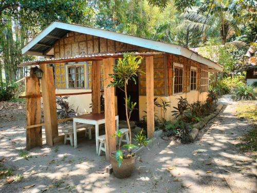 T'Boli Cabin | Sarse's Paradise Resort