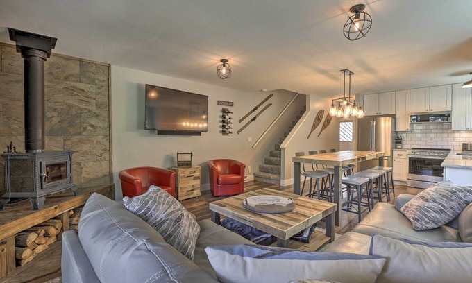 Warrior's Mark House | Sauna, Deck & Fire Pit: Breckenridge Townhouse!