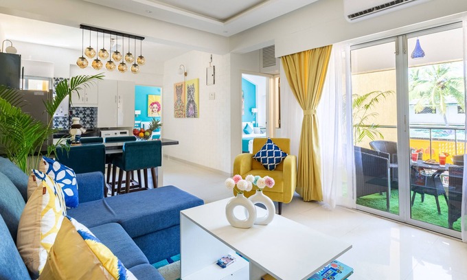 Anjuna Apartment | Sazz by AlohaGoa! Stunning 2BHK apartment with pop art décor, 3 balconies