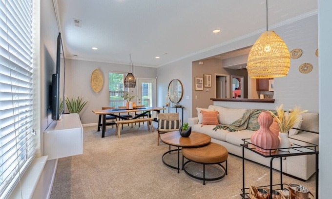 Lawrence Condo | [SB] Serene Vibes/Alluring Boho Apt