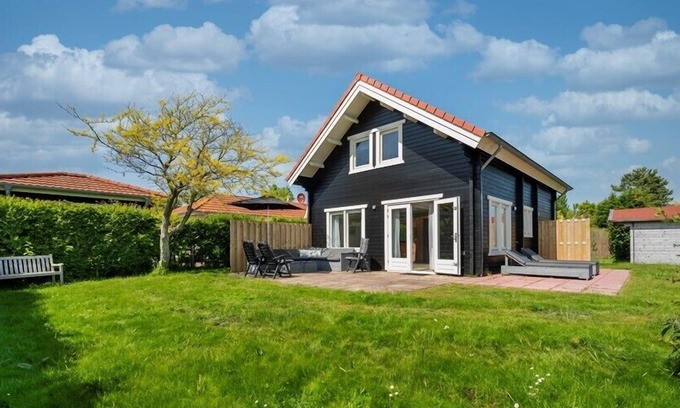 Westenschouwen Villa | Scalde oort 43 modern villa near the beach and North Sea