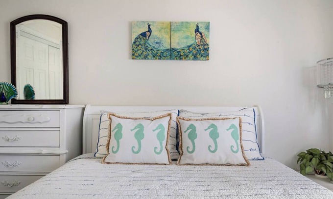 Crystal River House | Scallops & Manatees - Adorable 2/2 in Crystal River, Fl