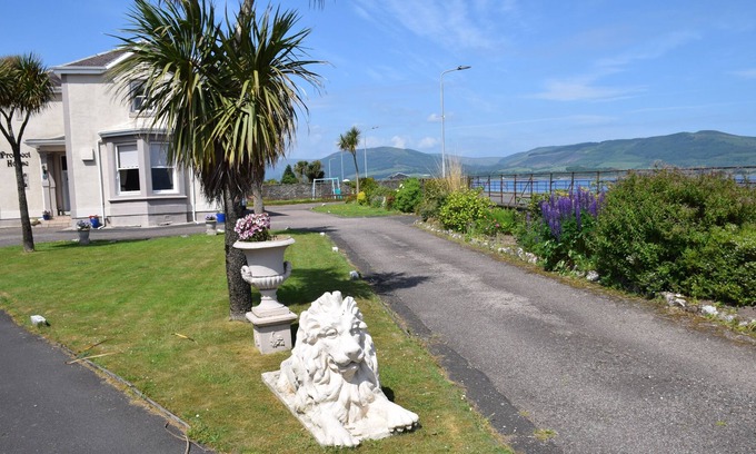 Rothesay Apartment | Scalpsie Bay Apartment