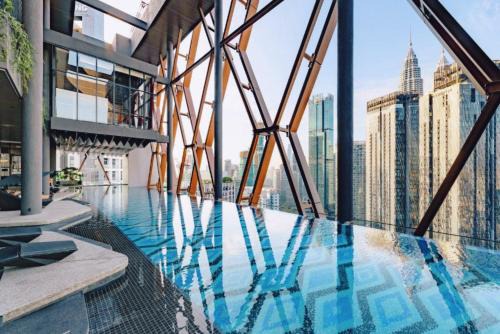 Gua Apartment | Scarletz Suites KLCC Twin Tower by Majestic Aura