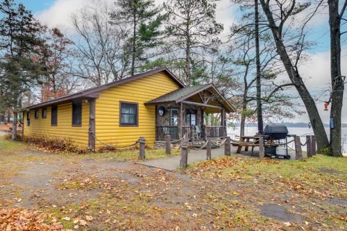 Crosslake House | Scenic Cabin with Private Beach in Crosslake!