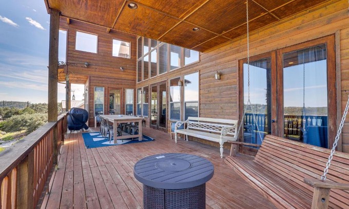 Canyon Lake House | Scenic Canyon Lake Vacation Home Near Boat Ramp!