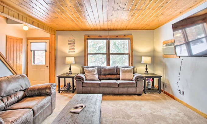 Walker Cottage | Scenic Cottage in the Woods - Near Leech Lake