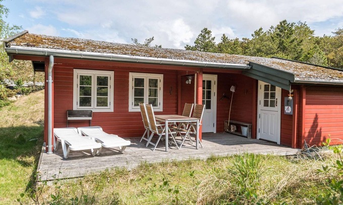 Rindby Strand House | Scenic Log Cabin in Rindby-By Traum