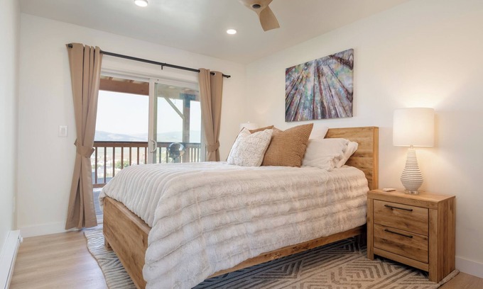 Philipsburg Apartment | Scenic Ridge Retreat