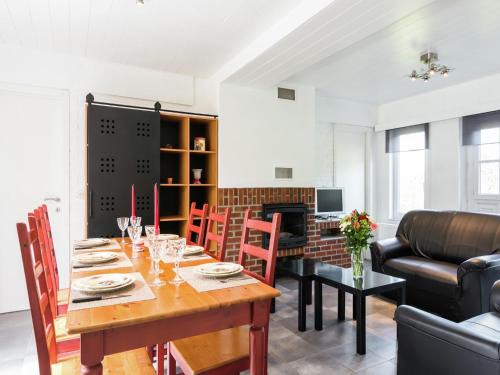 Vencimont House | Scenic Stay in Vencimont, cleaning included