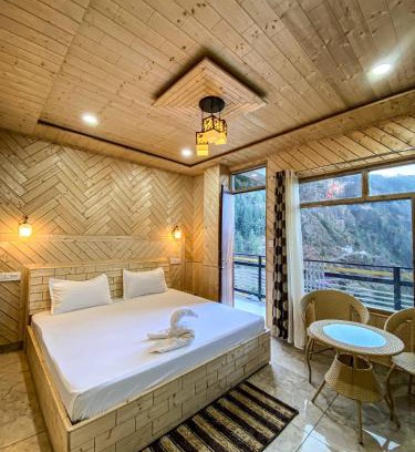 Theog House | Scenic Village Stay near Kufri With Bonfire & Veg Meals-Alpine Crest Homestay Kufri