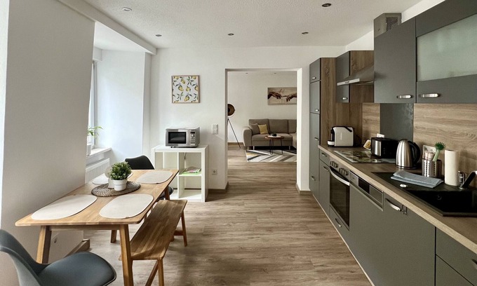 Tirschenreuth Apartment | Schöne Altstadtwohnung mit Nähe zum Fischhofpark