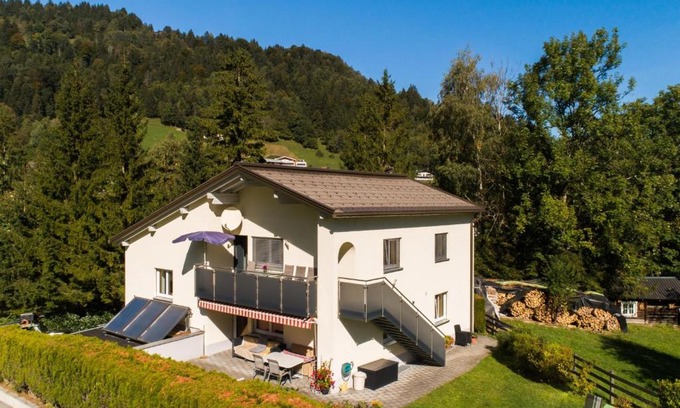 Buerserberg Apartment | Schallert
