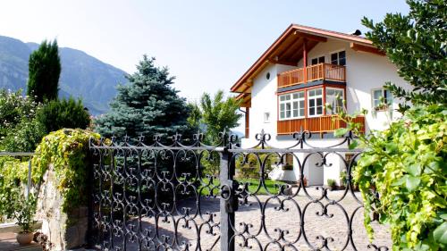 Montagna Bed & Breakfast | Schiessstandhof