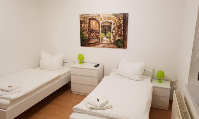 Boehlen Apartment | SchlafSchön Monteurunterkunft Böhlen