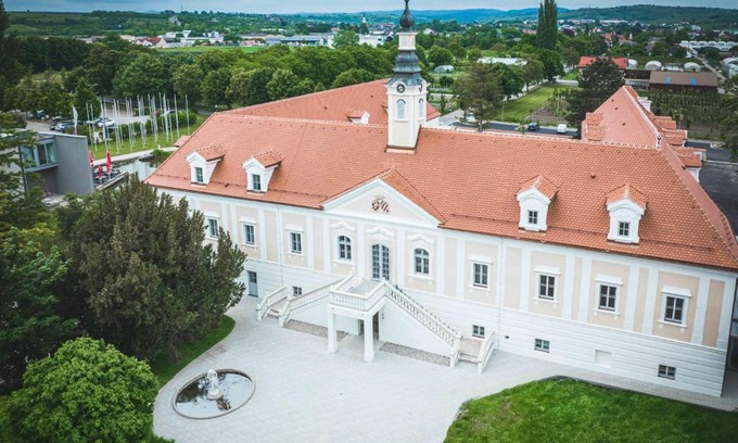 Zoebing Hotel | Schloss Haindorf