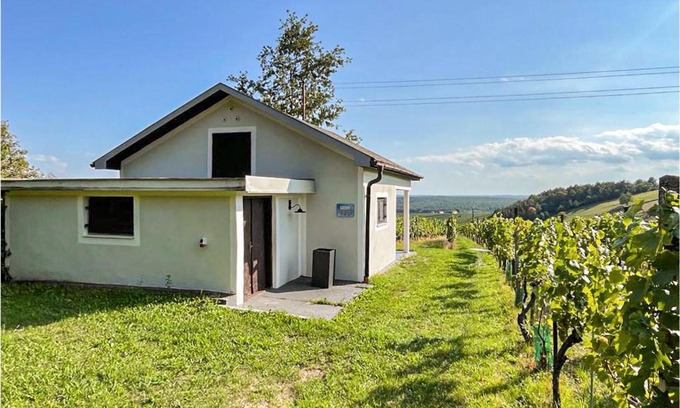 Deutsch Schuetzen-Eisenberg House | Schoenes Ferienhaus Eisenberg
