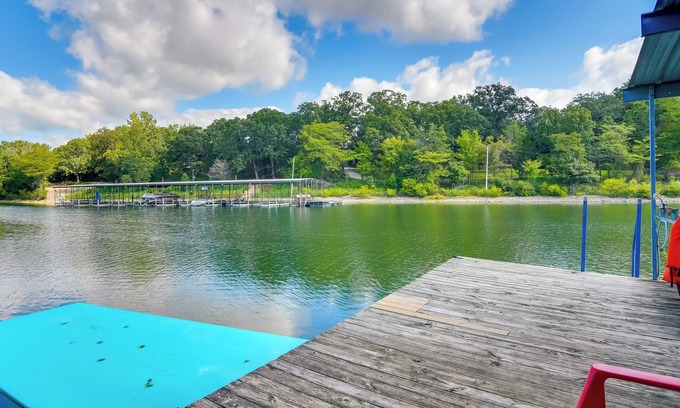 Kimberling City Cabin | Schooner Creek Cabin w/Fishing, Boating & More!